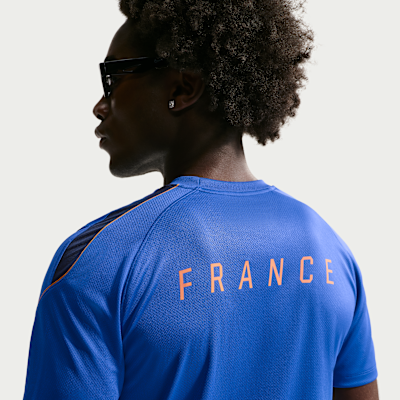 FFF Strike Men's Nike Football Dri-FIT Short-Sleeve Top. Nike RO